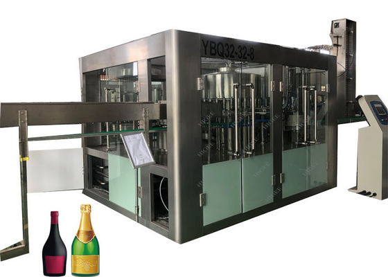 China PLC steuern gekohlte Füllmaschine des alkoholfreien Getränkes/reine Wasser-Füllung und Dichtungs-Maschine fournisseur