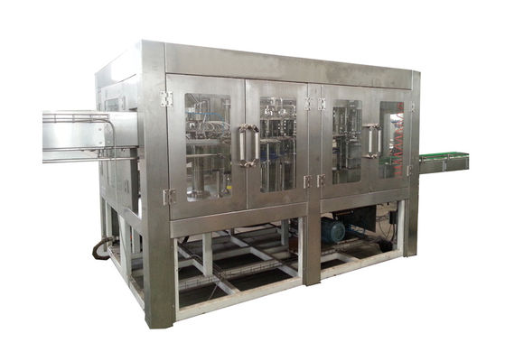 China Elektrische heiße Saft-Füllmaschine, füllende und mit einer Kappe bedeckende Maschine Monoblock fournisseur