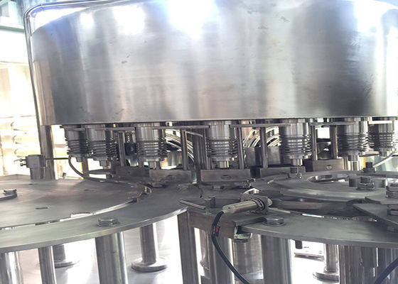 Volle automatische Fruchtsaft-Füllmaschine 8000b/H Plastik-HAUSTIER Flaschen-Füllmaschine fournisseur