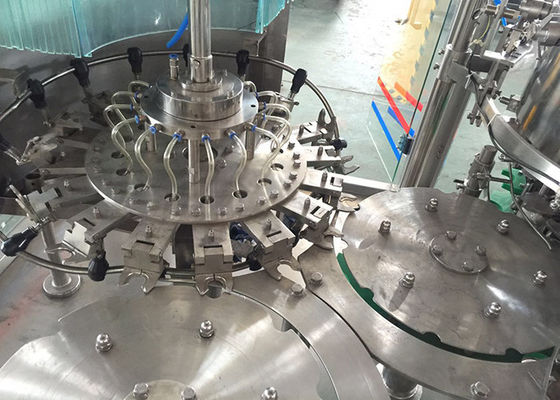 Professionelle automatische Tierfutter-Verpackmaschine der Saft-Füllmaschine-15000B/H fournisseur
