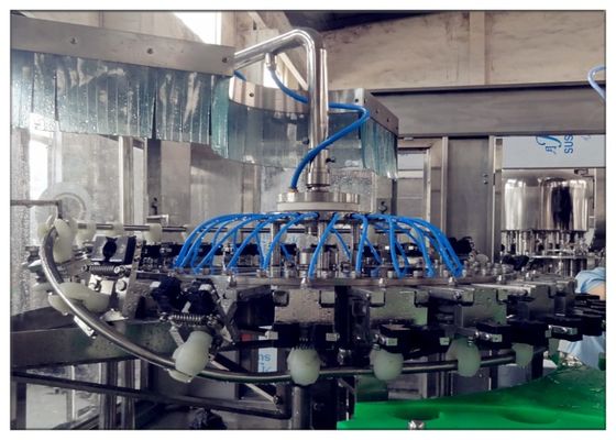 Getränkefüllmaschine der Phiolen-SUS304 flüssige, gekohlte Getränkefüllmaschine fournisseur