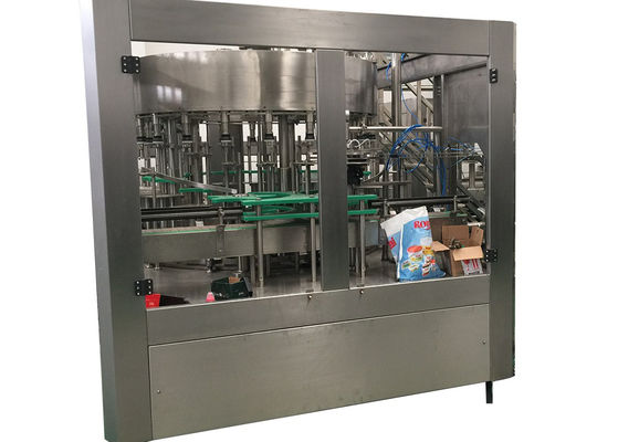 Gekohltes Getränkeabfüllende Ausrüstung 3 in 1 Füllung Monoblock fournisseur